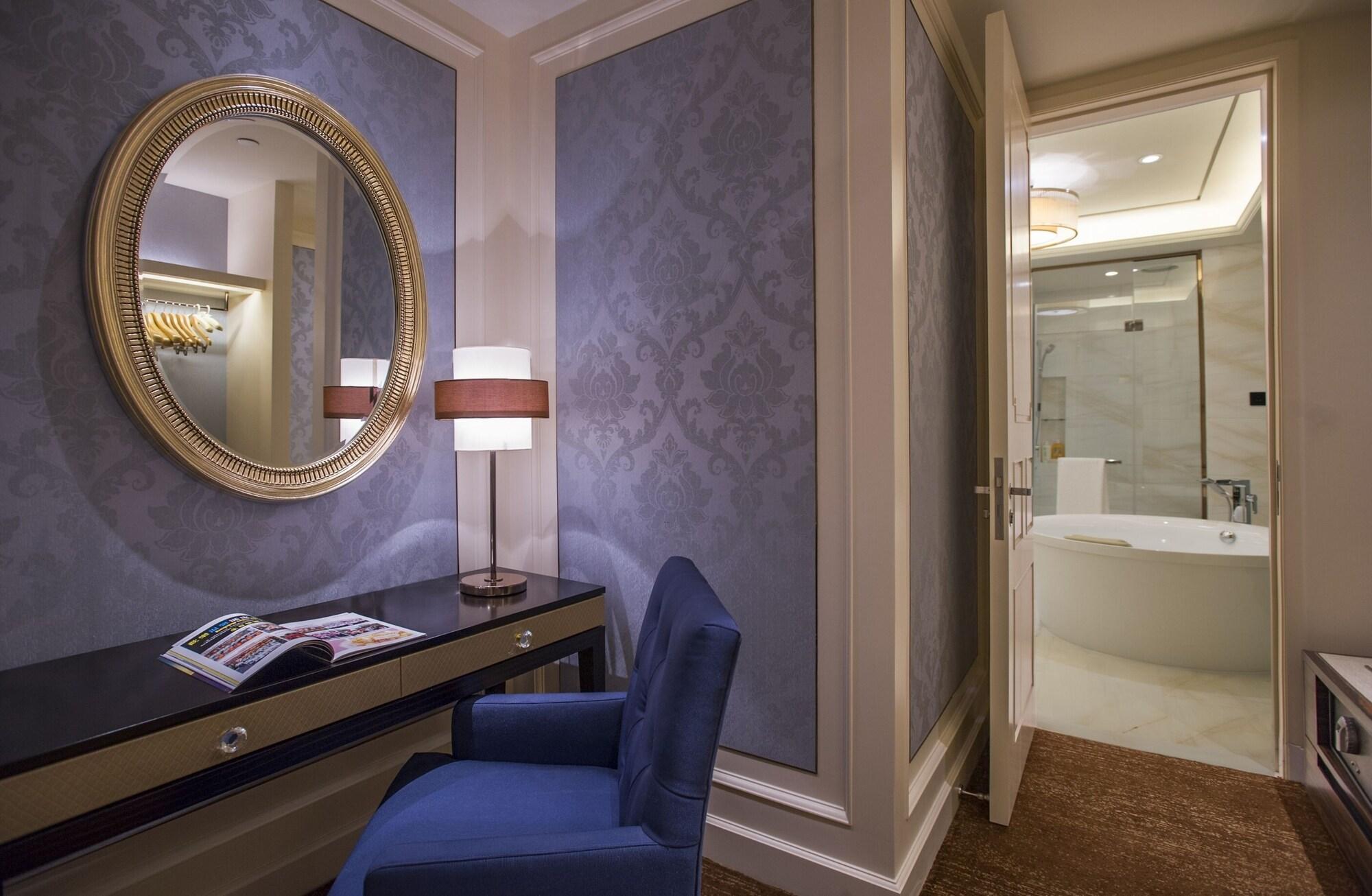 Dongguan Kande International Hotel-During The Canton Fair, Guests Can Enjoy Free Shuttle Buses To The Canton Fair Exhibition Hall Exterior photo